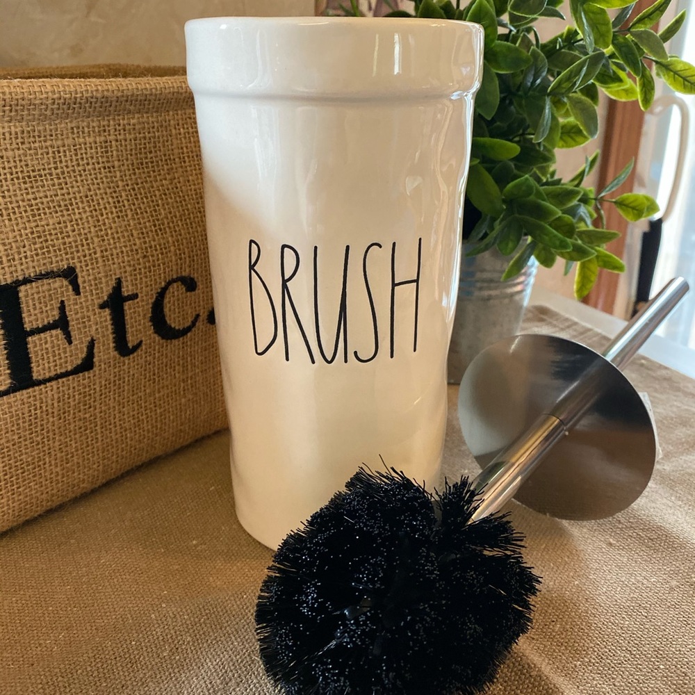 Rae Dunn toilet brush